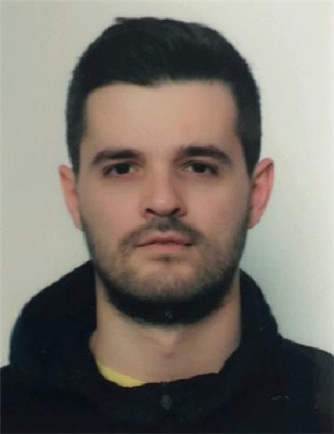 Neolaureato in economics (matematica, statistica, microeconomia, macroeconomia, econometria)