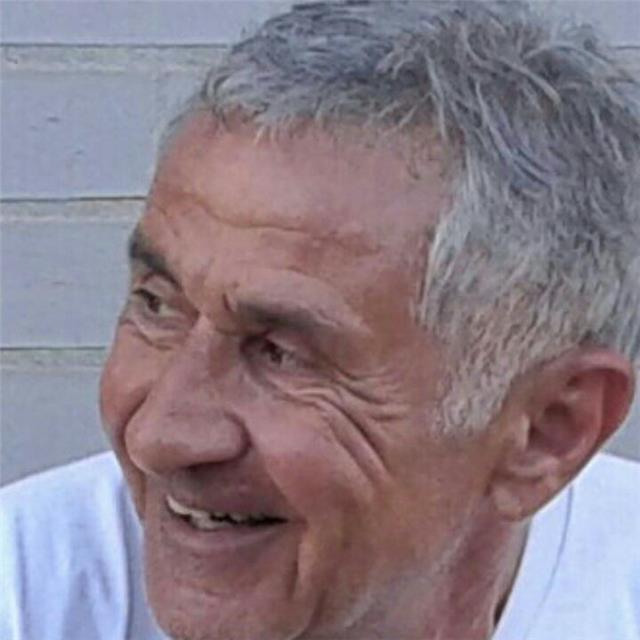 Clases de idiomas (inglés - francés - griego), todos niveles. clases de guitarra