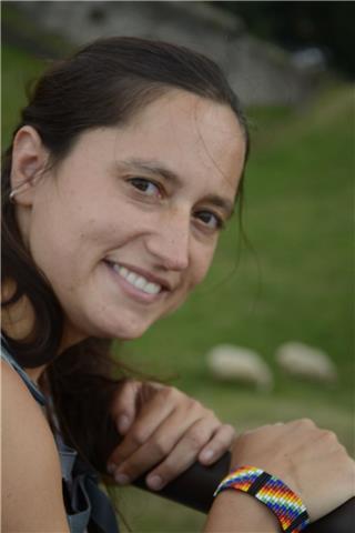 Licenciada en fisica da clases de matemáticas, física y química