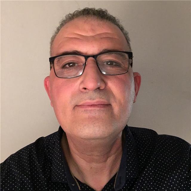 Bonjour,
Je suis à votre disposition pour la rédaction de vos écrits et également la mise en page sous les formats classiques.
Doté d'une exigence orthographique et sémantique implacable, je suis disponible pour satisfaire vos besoins.
Je vous remercie.
C