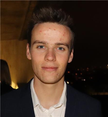 Etudiant à l'école d'ingénieur des Mines de Nancy, actuellement en 2ème année. J'ai déjà donné des cours particuliers