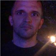 Profesor con experiencia docente en Economía y Economía de Empresa