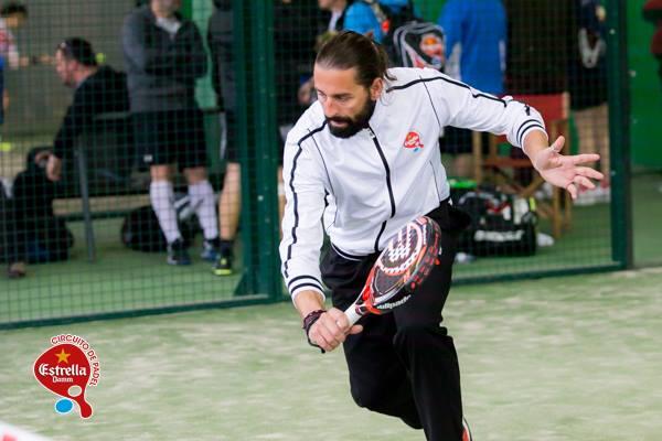 Clases de padel varios niveles