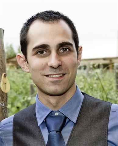 Ingeniero imparte clases de matemáticas y otras ciencias para cualquier edad