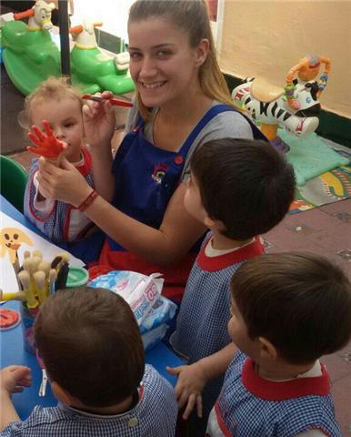 Titulada en Educación Infantil imparto clases particulares y.niñera