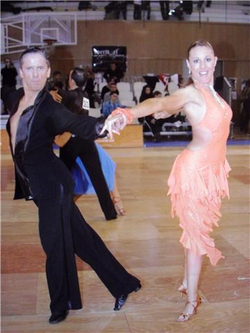 Profesor de ritmos latinos y bailes de salon