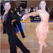 PROFESOR DE RITMOS LATINOS Y BAILES DE SALON