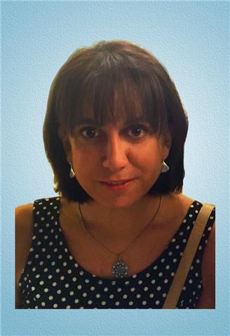 Profesora de diseño gráfico, web y edición de video. Ofimática e ilustración