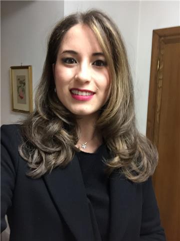 Diplomata a liceo scientifico e studentessa universitaria da ripetizioni di matematica a bambini e ragazzi