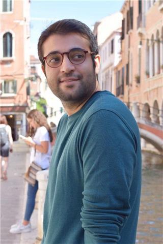 I am an international student in University of Padova in master degree and I study in English. I can speak a little bit Italian too. my TOEFL grade was 93. also I can teach mathematics for high school students