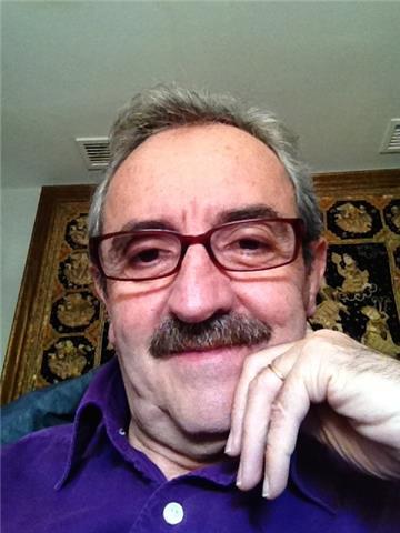 Profesor licenciado en químicas con gran experiencia en química de 1º y 2º de bachillerato ,física y química de 2º,3º y 4º de eso