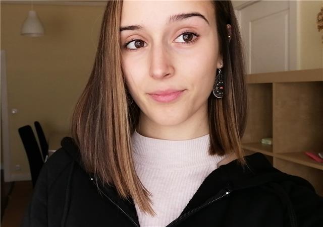 Estudiante de medicina de 5to curso; me ofrezco para ayudar con las asignaturas relacionadas con ciencias/salud