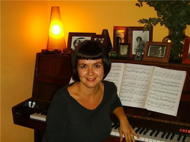 Clases de piano y lenguaje musical. clásico, pop, blues, jazz