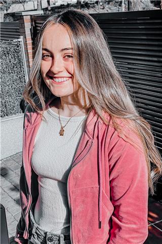 Clases particulares con experiencia y referencias de más de 3 años. titulada en grado superior de integración social y bachillerato