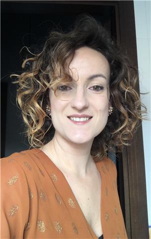 Me encantan las matemáticas, ya en varias ocasiones he sido profesora particular a domicilio de esta materia a niños de hasta primero de bachillerato. intento enseñar mi pasión por la asignatura a los niños para su mejor comprensión