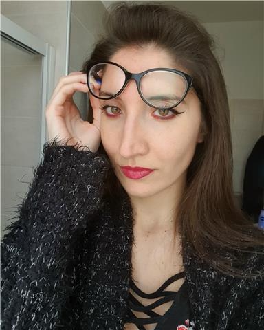 Insegnante madrelingua italiana per inglese, matematica, fisica, italiano, latino