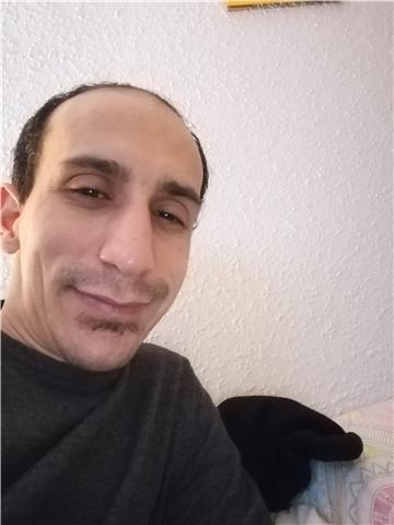 Soy profesor de inglés y francés y árabe