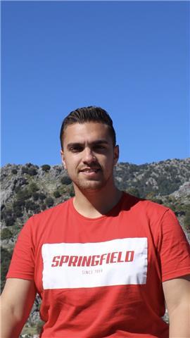 Estudiante grado en ingeniería eléctrica de la universidad de sevilla