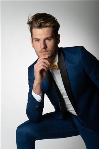 Neodiplomato perito chimico da lezioni online di matematica e chimica