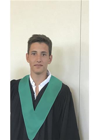 Estudiante de periodismo en inglés, estudié el bachillerato en canadá. doy clases de gramática y de expresión oral