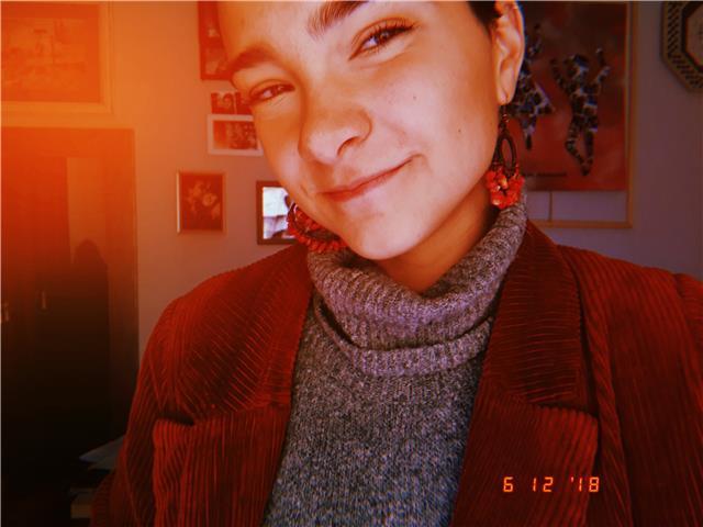 Doy clases particulares económicas de matemáticas, lengua, ingles, física, química y euskera a alumnos de primaria y eso