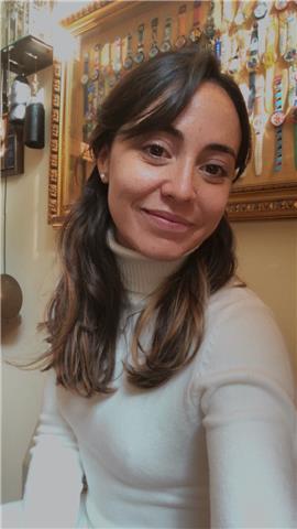 Laureata in mediazione linguistica, ottima conoscenza lingua inglese e spagnola offre disponibilità per lezioni ad adulti, bambini e ragazzi