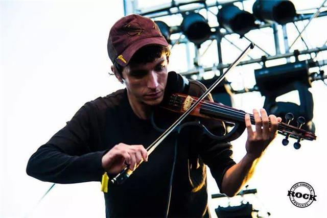 Clases de Violín Jazz, Folk tradicional y Clásica