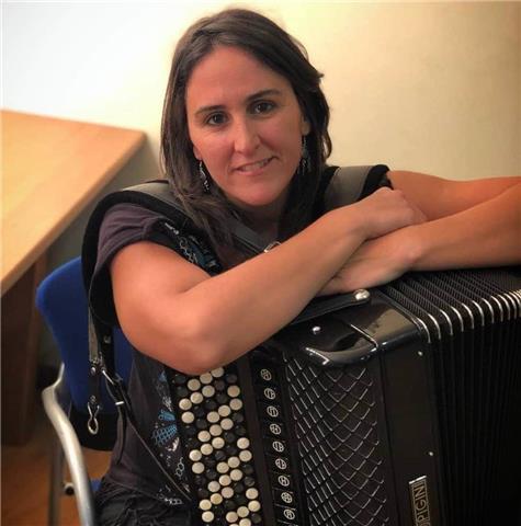 Licenciada superior imparte clases de acordeón y lenguaje musical en salamanca