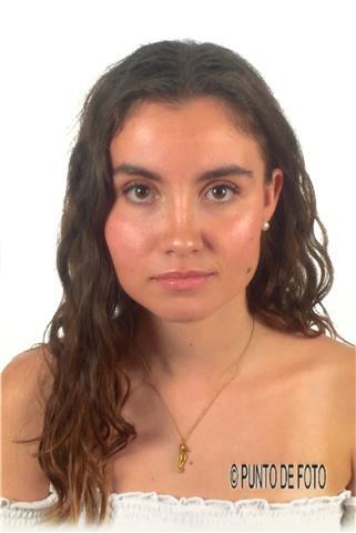 Profesora de ingles nativo que ofrece clases de inglés, matemáticas, lengua, arte, ciencias sociales y música para niños. 
profesora de inglés nativo que ofrece clases de conversación inglesa a adultos