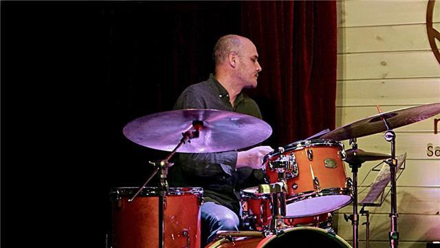 Clases privadas de bateria con edgar martinez