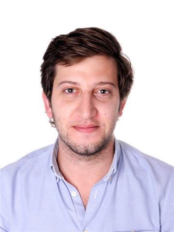 Estudiante del grado de historia, arte y geografía se ofrece para dar clases de historia