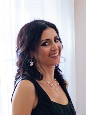 Insegnante madrelingua italiana materie umanistiche