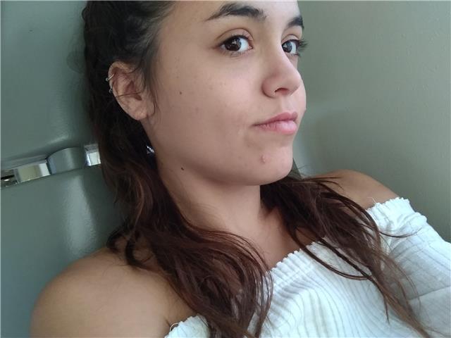Repaso de la ESO y bachiller humanístico. Tengo conocimiento también de economía de 1 de bachillerato y biología de 2 de bachillerato