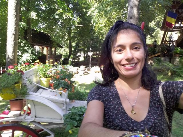 Hello! i give private english lessons ,focused on students' needs