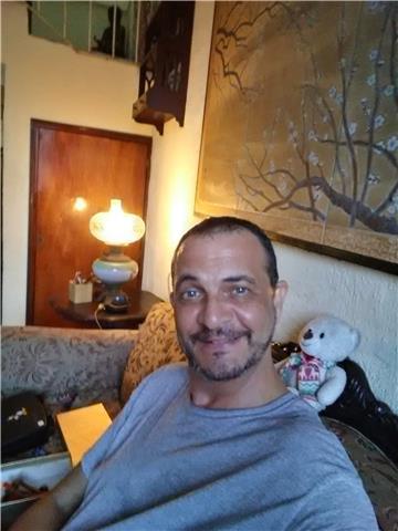 Maestro experimentado para clases de francés de todos niveles para adultos