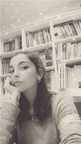 Profesora nativa ofrece clases particulares para todas las edades! Clases dinamicas adaptadas para cada alumno! (Ya sea, de conversación, preparación para examinarse, y/o repaso)