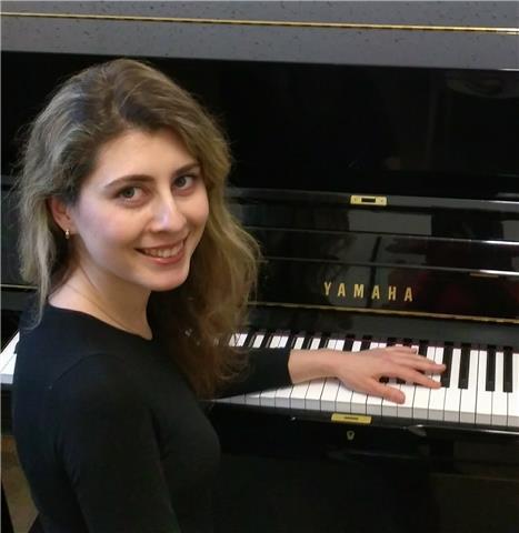 Insegnante di pianoforte con esperienza per tutte le fasce d'età a Milano e provincia