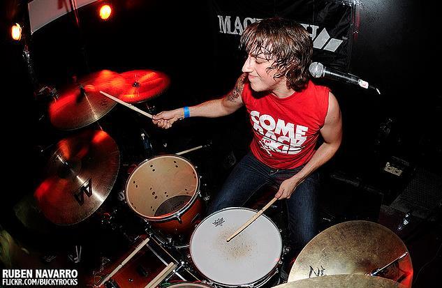 Clases de batería en villanueva de la cañada por tweety capmany