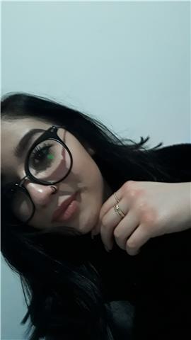 Sono una ragazza da poco diplomata e mi impegno a dare ripetizioni agli studenti
