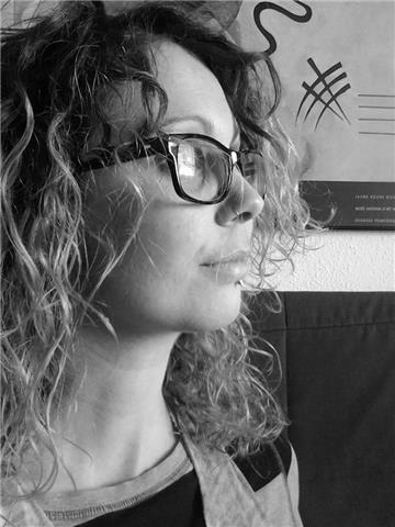 Française, parfaitement bilingue, vous enseigne l'espagnol