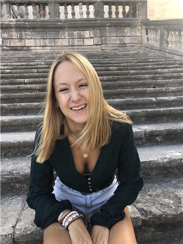 Doy clases de todas las materias. las clases que hago son muy lúdicas para que los niños aprendan de una forma más fluida