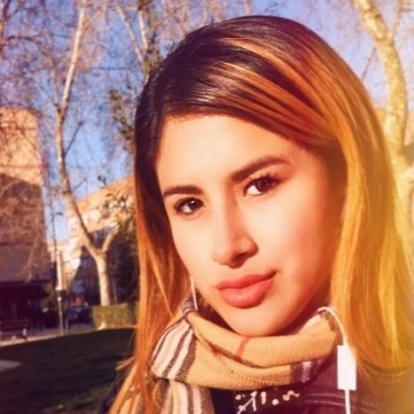Doy clases particulares de español, con un método muy práctico. Por ahora son solo clases online, podriamos hacerlo mediante videollamada(skype)