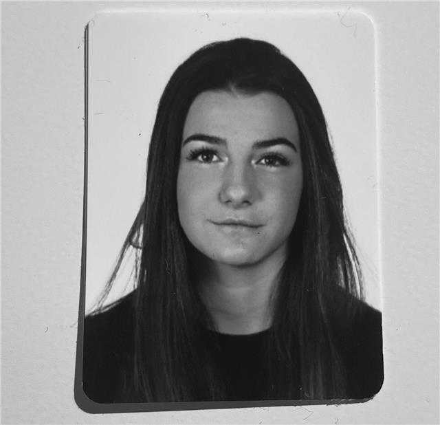 Soy una estudiante de magisterio con más de dos años de experiencia proporcionando classes particulares. poseo el título b2 de inglés