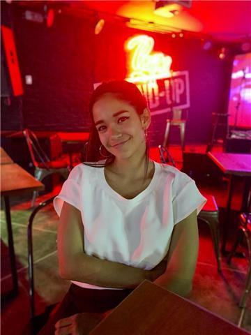 Profesora de inglés con nivel avanzado y experiencia enseñando a niños, Madrid