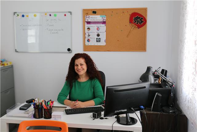 Clases de español para extranjeros con carmen. aprenderás divirtiéndote y conocerás a través de la lengua la cultura española