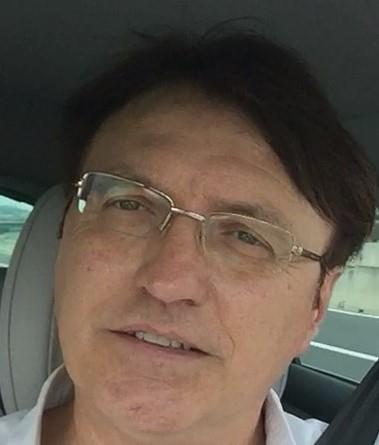 Ex insegnante impartisce lezioni di italiano, in particolare trasferisce tecniche e strategie per comporre temi, relazioni, prose, composizioni letterarie. ho acquisito tecniche per la memoria per far gestire il tempo dello studio nel miglior modo possibi