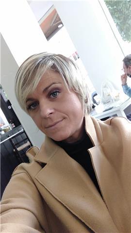 Profesora licenciada en filología se ofrece para dar clases de español para extranjeros y lengua y literatura todos los cursos