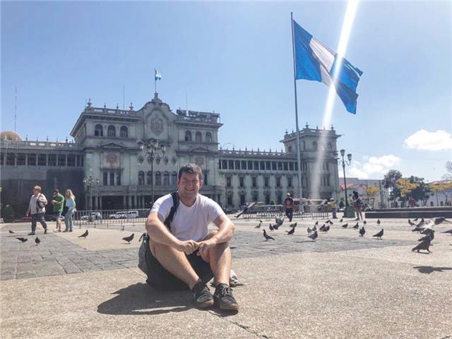 Doy clases de matemáticas, física, química, inglés