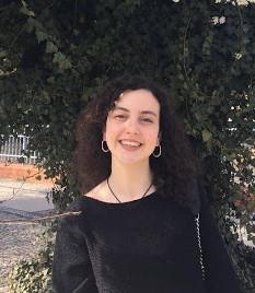 Profesora de primaria y e.s.o. de todas las asignatiras, especializada en ciencias en barcelona