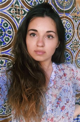 Studentessa universitaria in possesso di diploma linguistico offre lezioni di inglese per ragazzi e adulti a torino